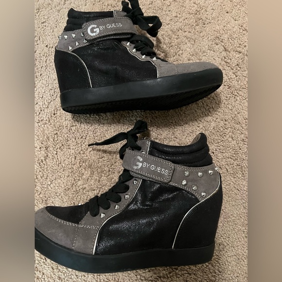 Boots - Picture 4 of 5